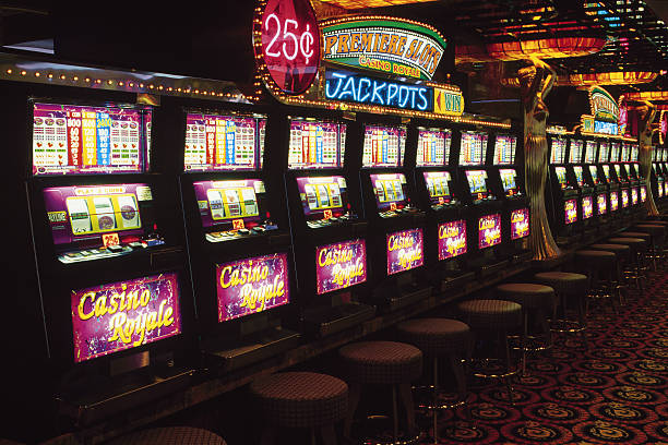 mahkota555 dashboard showing most-played games across sportsbook, live dealer, and slots categories